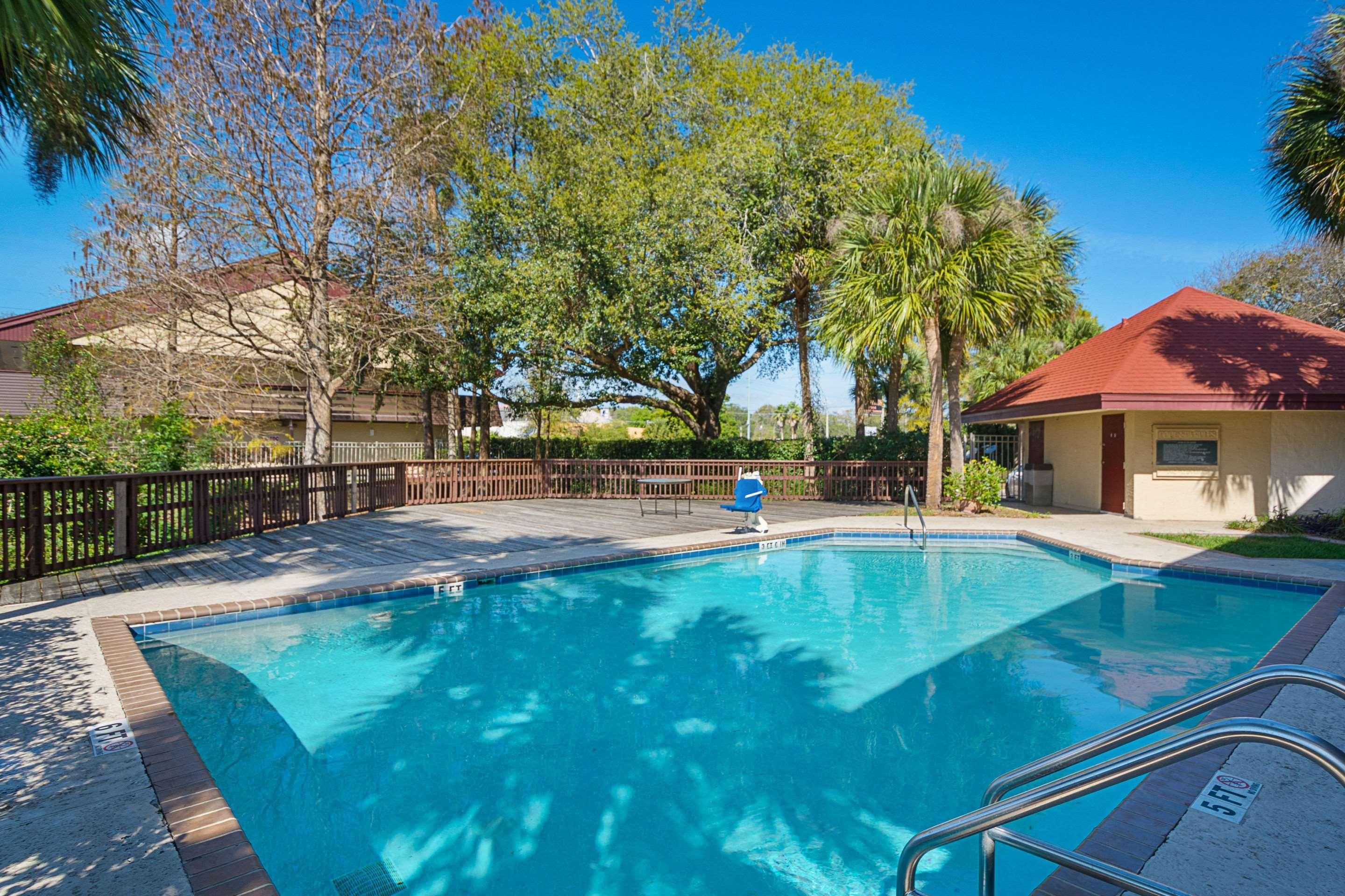 Bay Inn On Busch Tampa Dış mekan fotoğraf